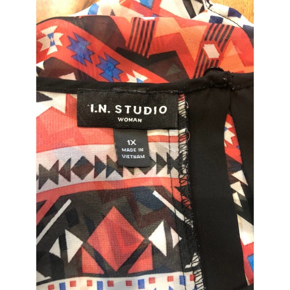 Geometric Pattern Sheer Top Size 1X Black Stripe Flowy Red Black I.N. Studio - Picture 5 of 5